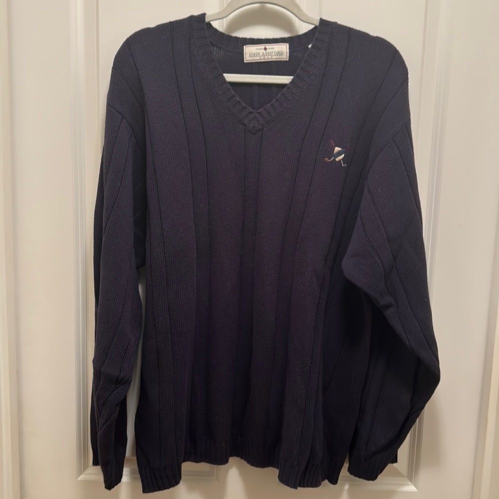 Navy blue men’s v neck cotton golf sweater